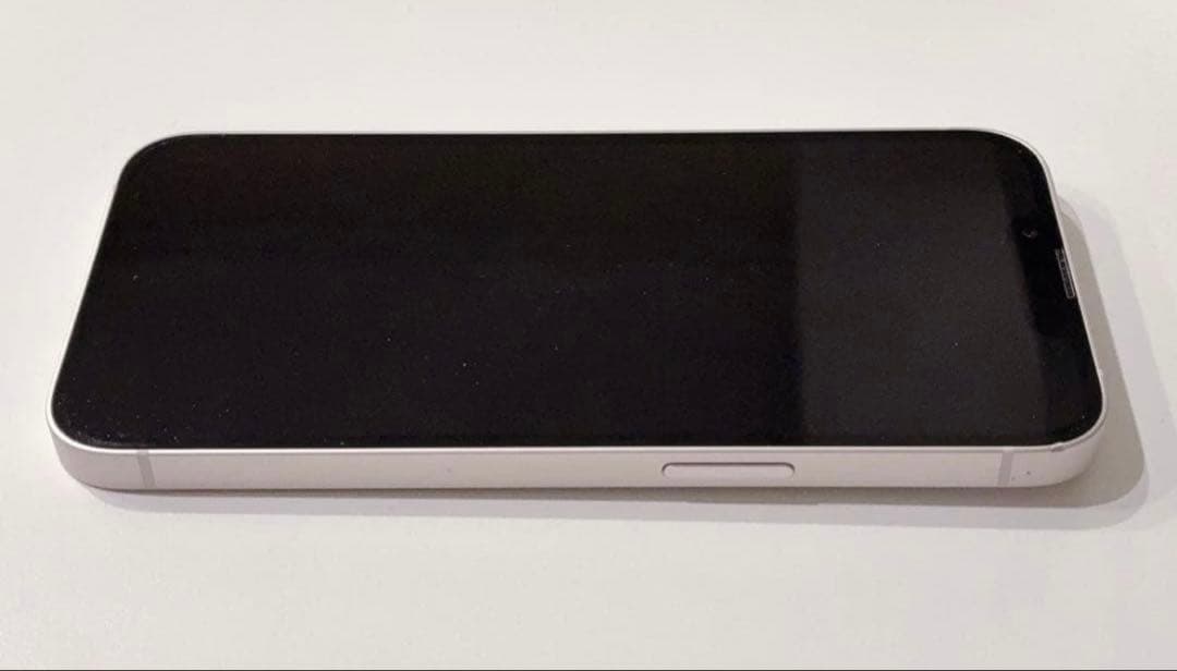 Apple iPhone13 ホワイト 128GB 本体 白 スターライト