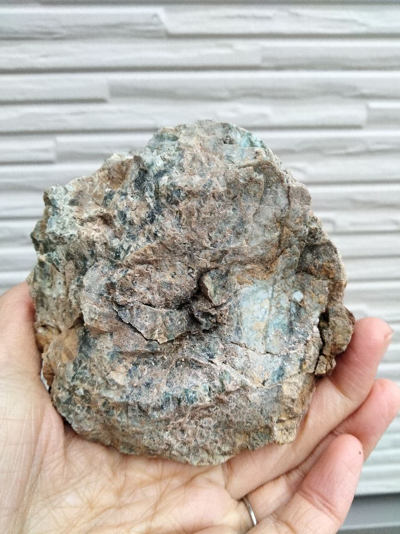 埼玉県宮内砕石場　ニッケルオパール　ニッケルシリカ　599g 　きつね石