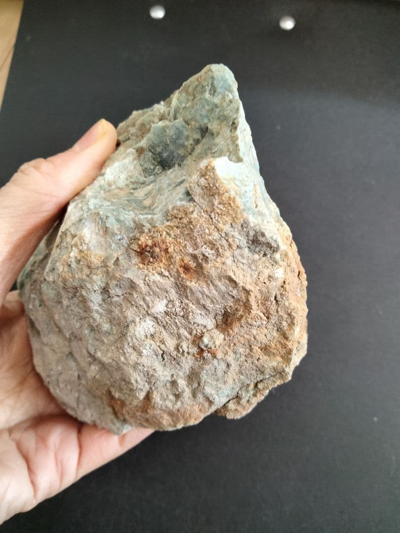 埼玉県宮内砕石場　ニッケルオパール　ニッケルシリカ　599g 　きつね石