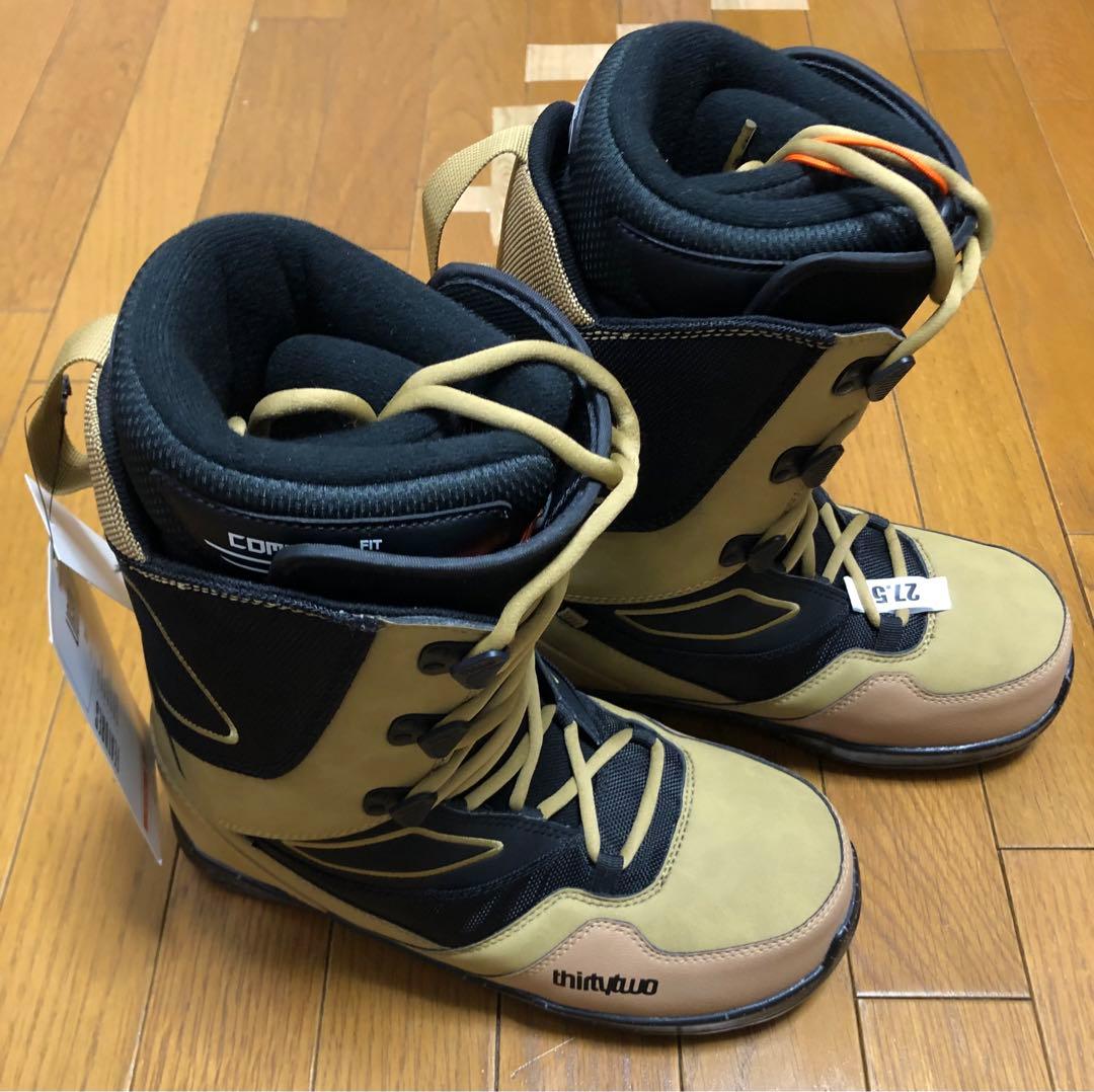 新品　23-24 THIRTYTWO LIGHT JP スノーボード　ブーツ