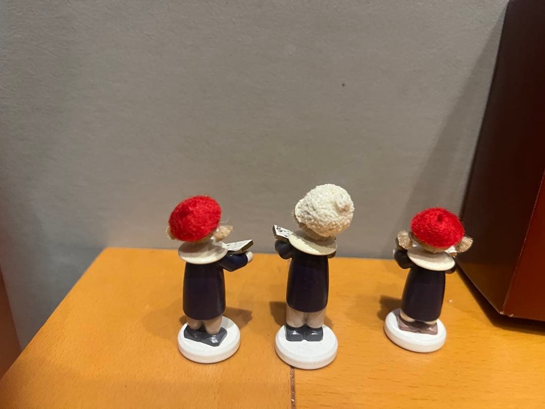 フラーデ工房　flade ドイツ　木製　聖歌隊　ザイフェン