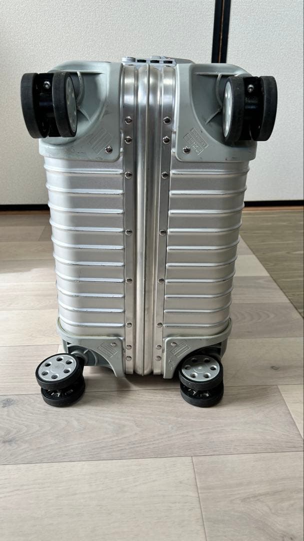 3回使用 64L 【美品•正規店購入】4輪RIMOWA トパーズ リモワ