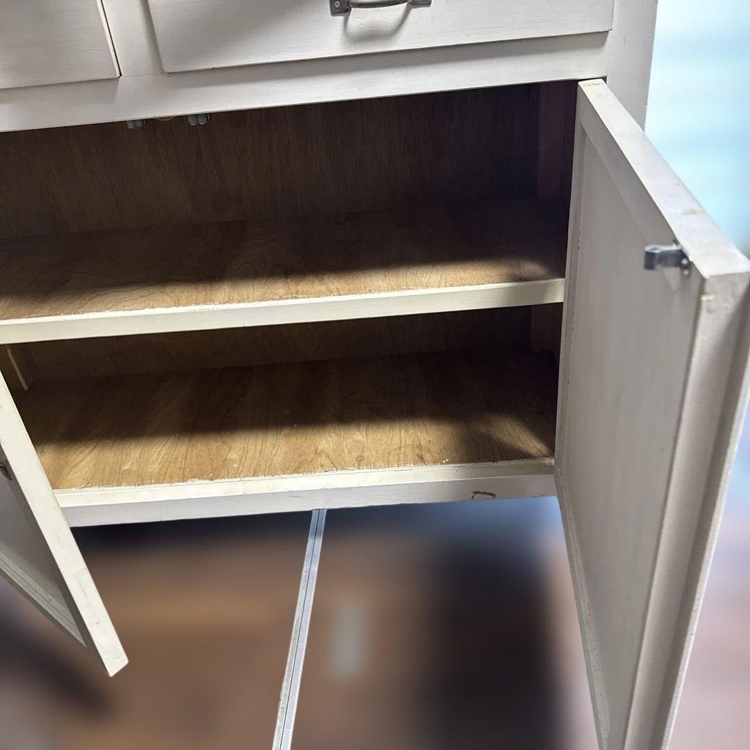 アンティーク ケビント　薬品棚　ガラスキャビネット　ホワイト　シャビー　飾り棚