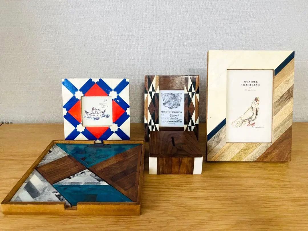 MONIQUE CHARTLAND フォトフレーム　貯金箱　パズル