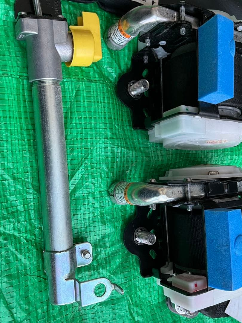 スズキハスラー用 MR31S系純正左右フロントシートベルト　　 H0604