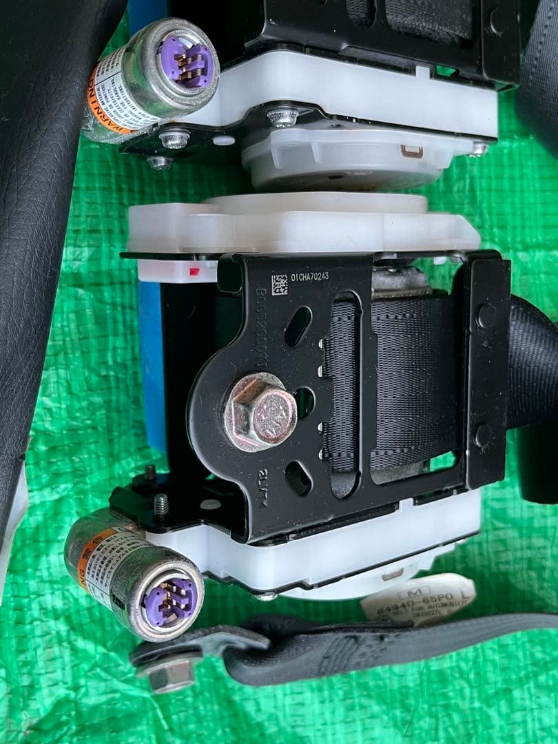 スズキハスラー用 MR31S系純正左右フロントシートベルト　　 H0604