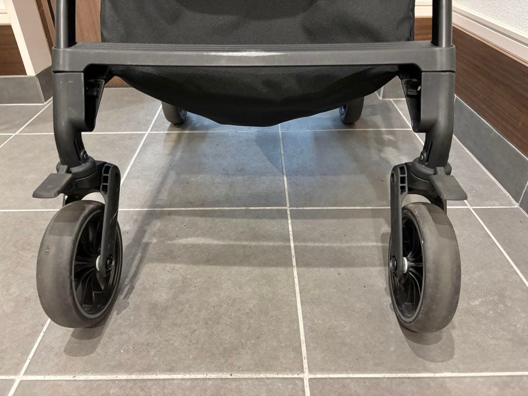 コンビ スゴカル minimo plus ベビーカー