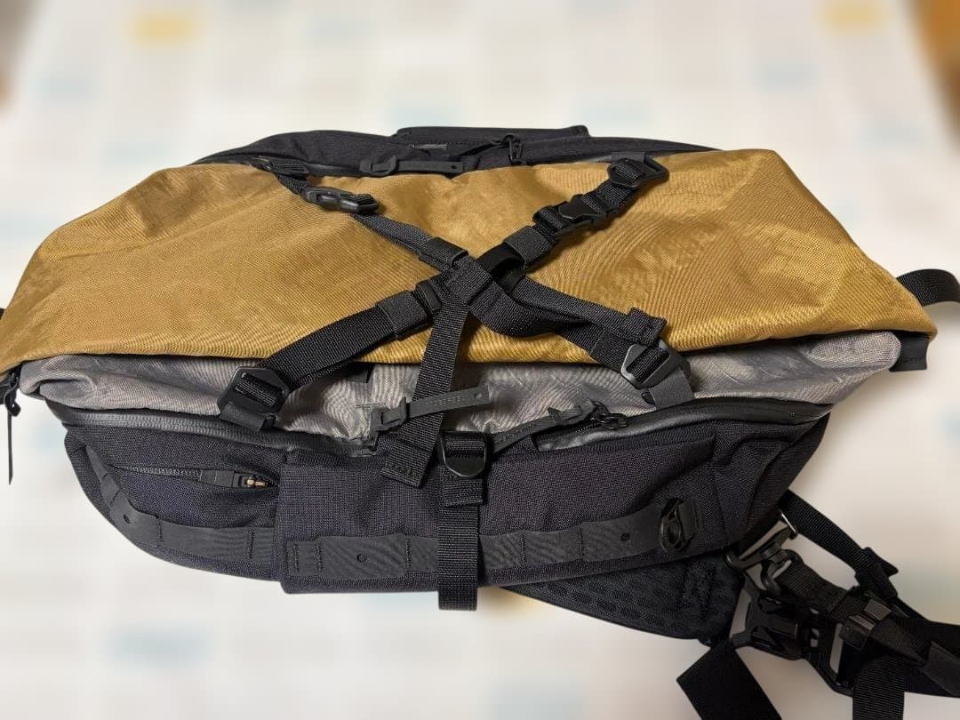 CODE OF BELL X-TYPE スリングバッグ 高機能 拡張ギミック搭載