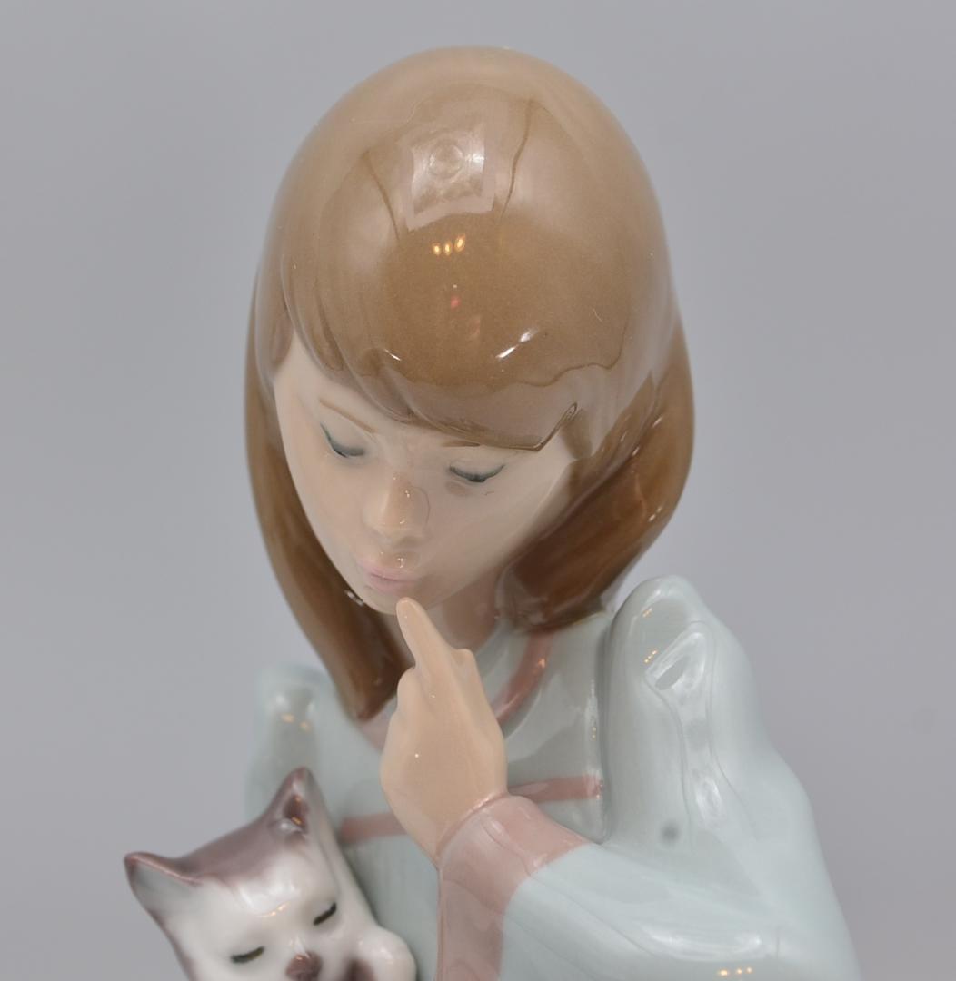 子猫のお昼寝　＃5640　★リヤドロ　スペイン　ポーセリン　美品　ご成約済み