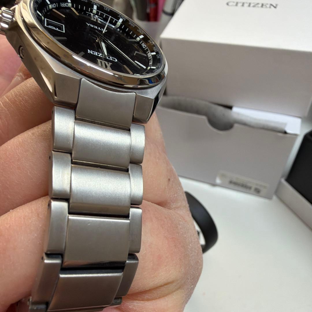 CITIZEN ATTEZA CB1120-50G チタン　エコドライブ