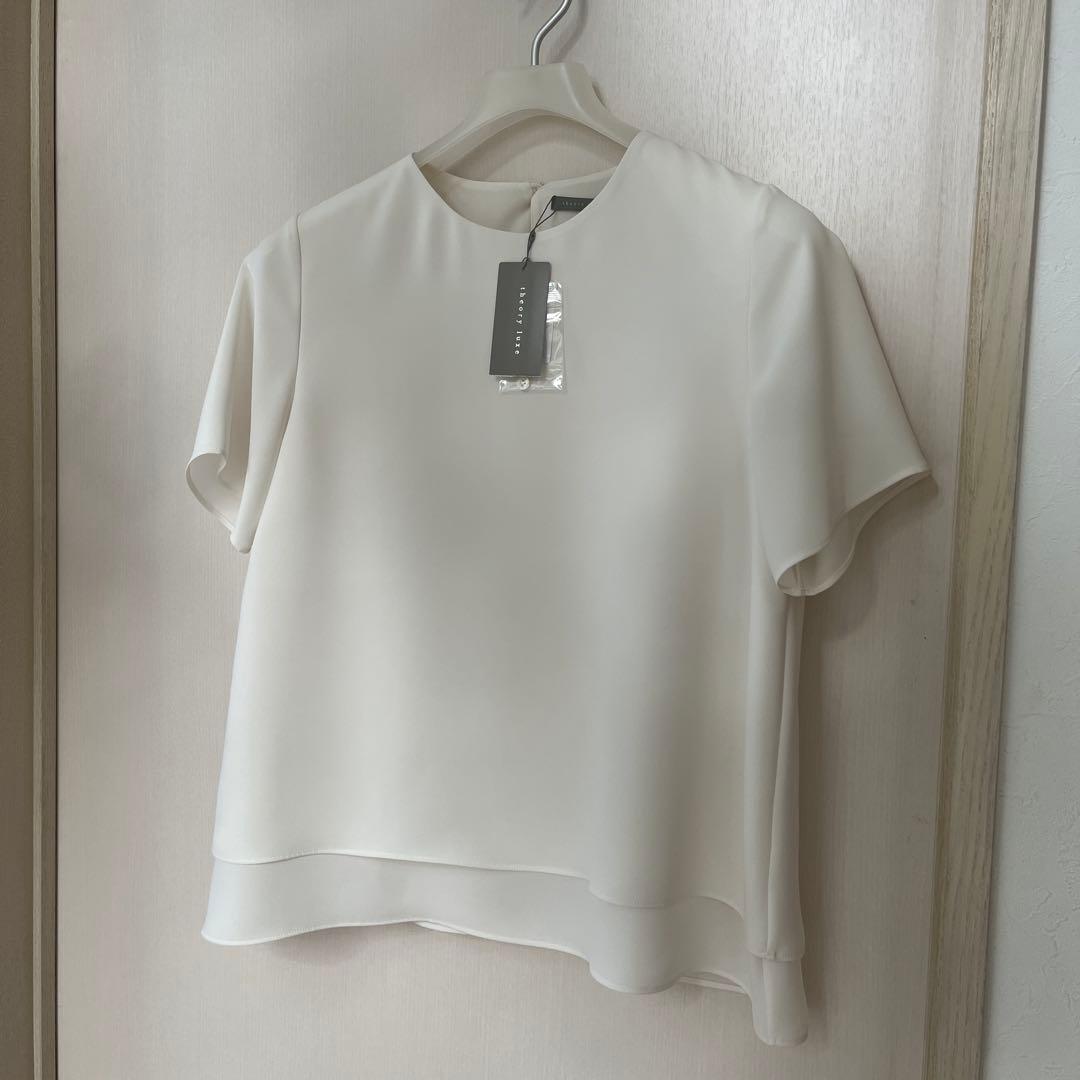 未使用　タグ付き　theory luxe 半袖ブラウス 040