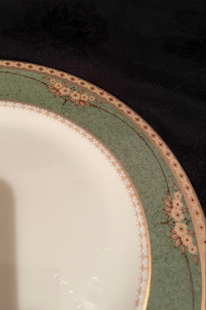 ディナー皿25枚YELLOW BON Grand Caesar by KEITO