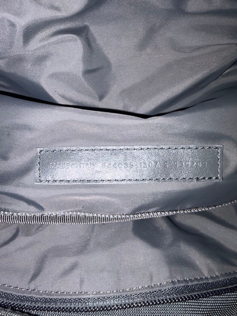 【BALENCIAGA バレンシアガ】ボディバッグ／ウエストバッグ／クロスボディ