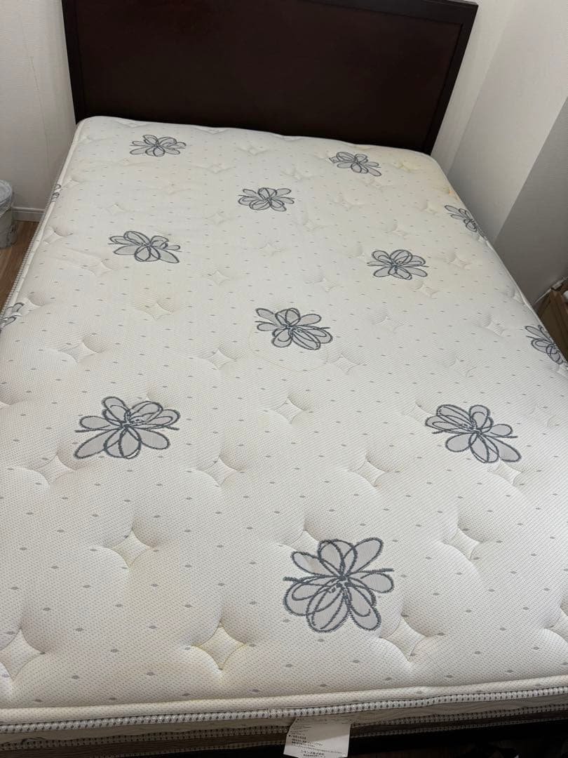 シモンズ　 セミダブルマットレス