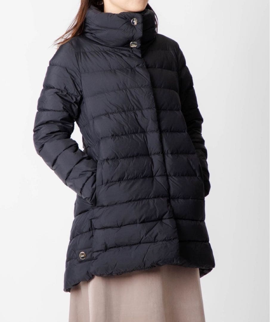 極美品　ヘルノ　エコエイジ Aライン ダウンジャケット　ネイビー　40