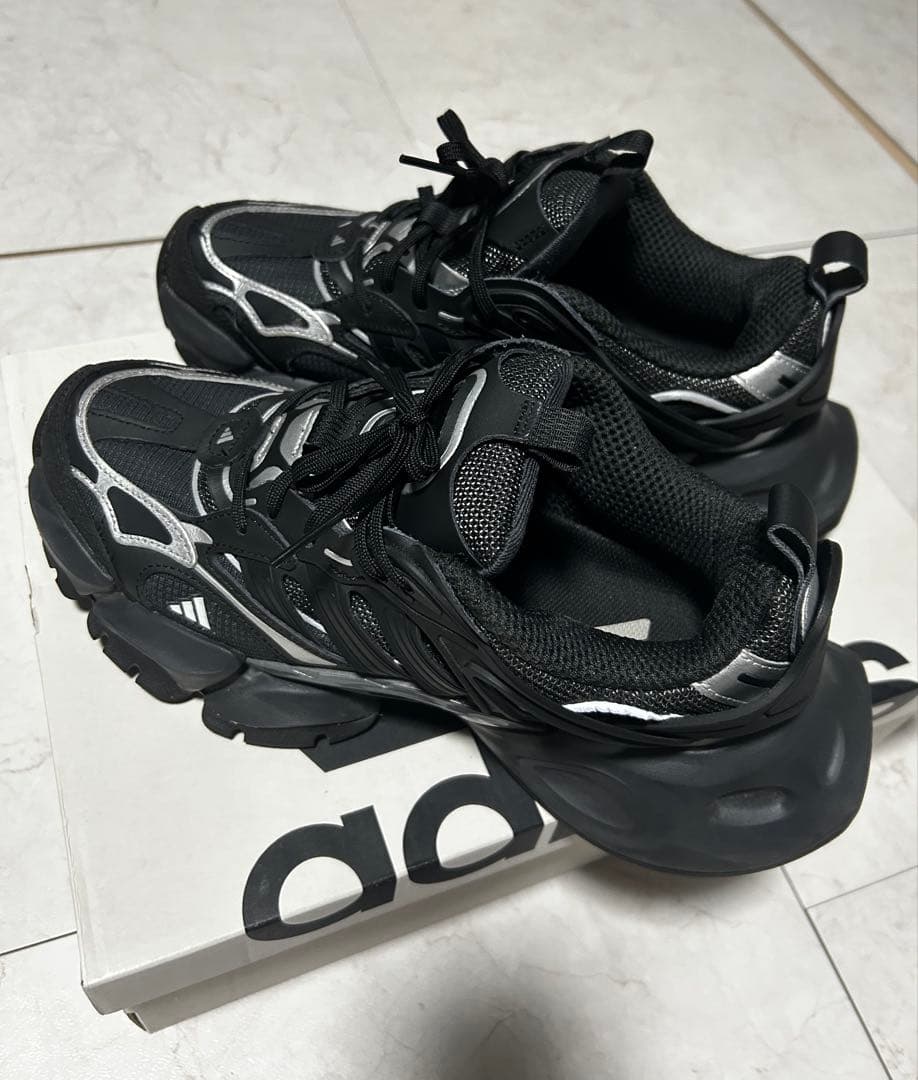 Adidas XLG Runner スニーカー サイズ 27cm