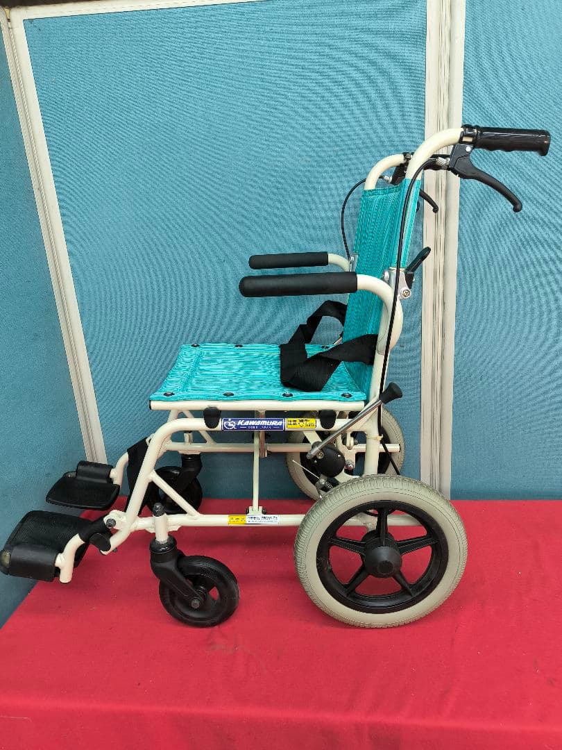旅行、お出かけに最適！カワムラ　アルミ簡易車いす 旅ぐるま　KA6