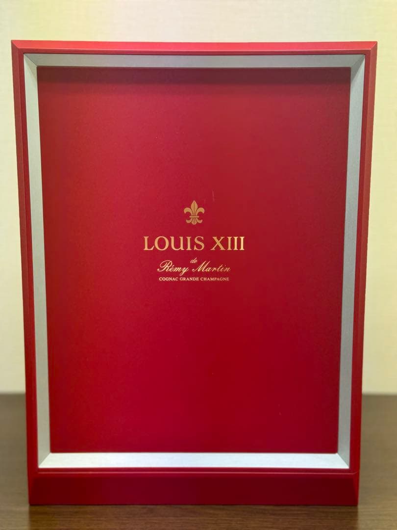 レミーマルタン　ルイ13世　箱付き空き瓶　バカラクリスタルボトル