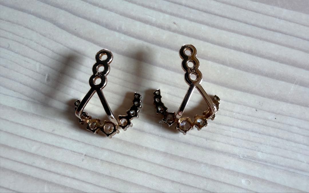 スワロフスキー ピアス ATELIER ペネロペ 愛の不時着