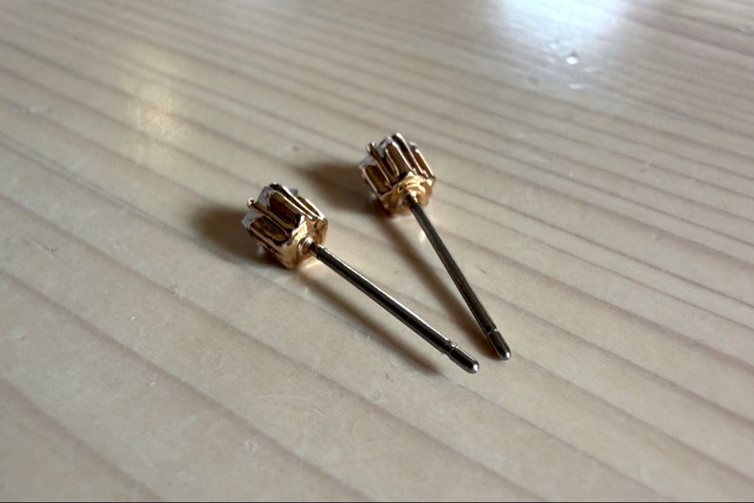 スワロフスキー ピアス ATELIER ペネロペ 愛の不時着