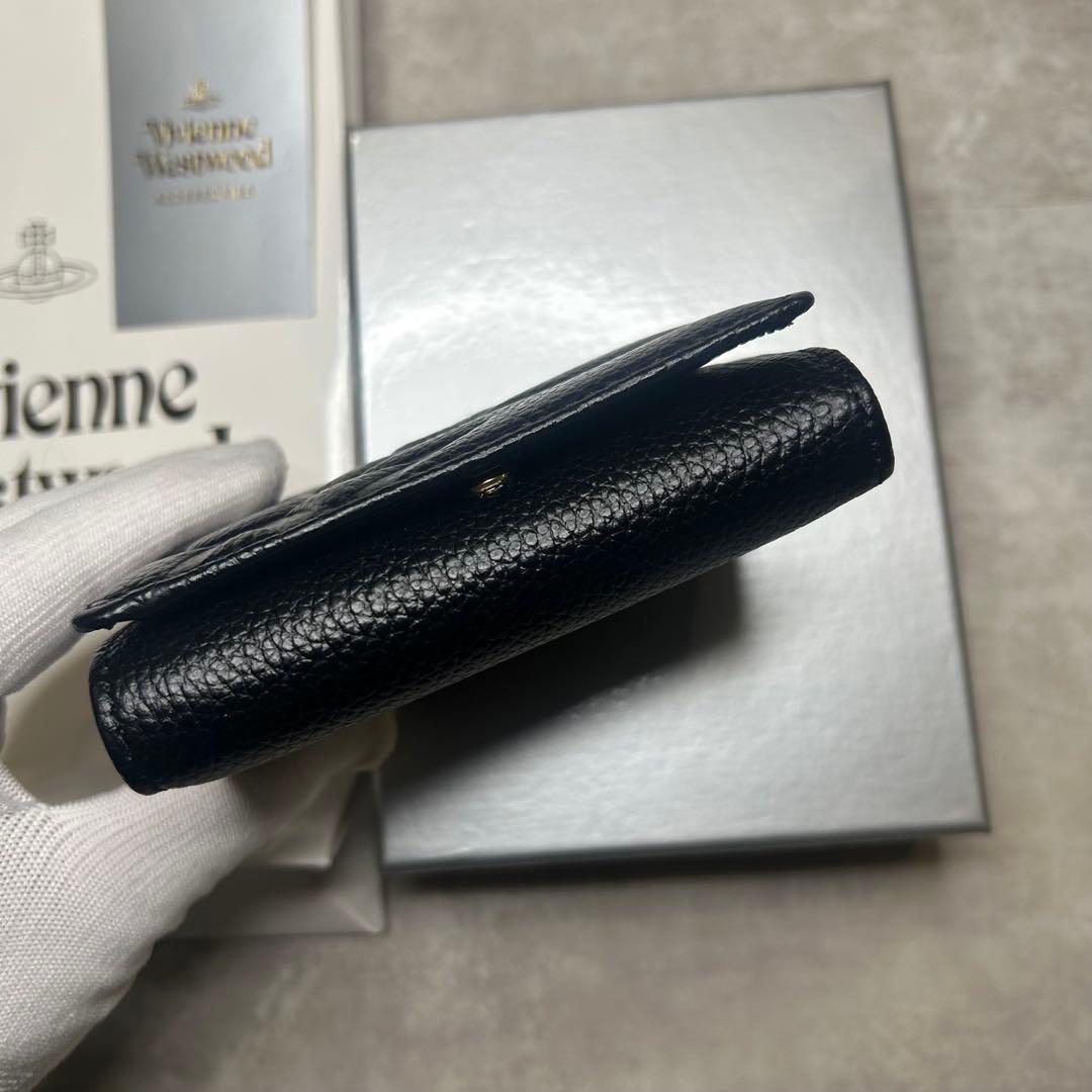 新品未使用☆大人気 ヴィヴィアンウエストウッド ブラック がま口 三つ折り財布