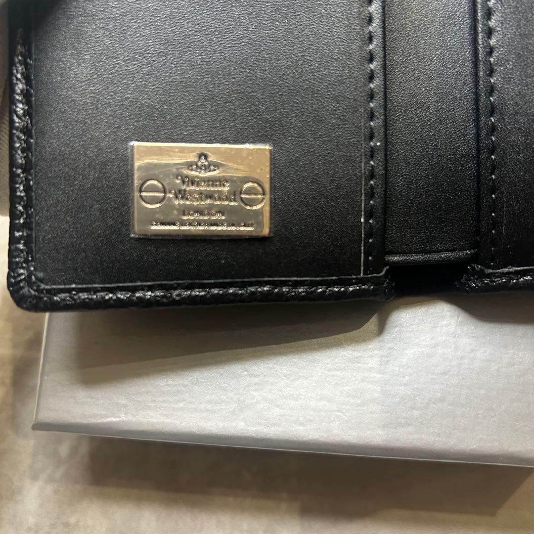 新品未使用☆大人気 ヴィヴィアンウエストウッド ブラック がま口 三つ折り財布