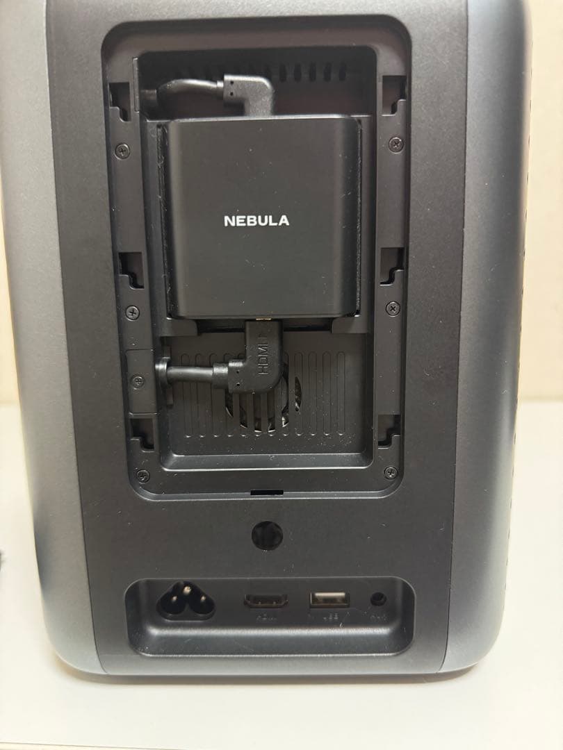 NEBULA Cosmos Laser 4K プロジェクター 本体