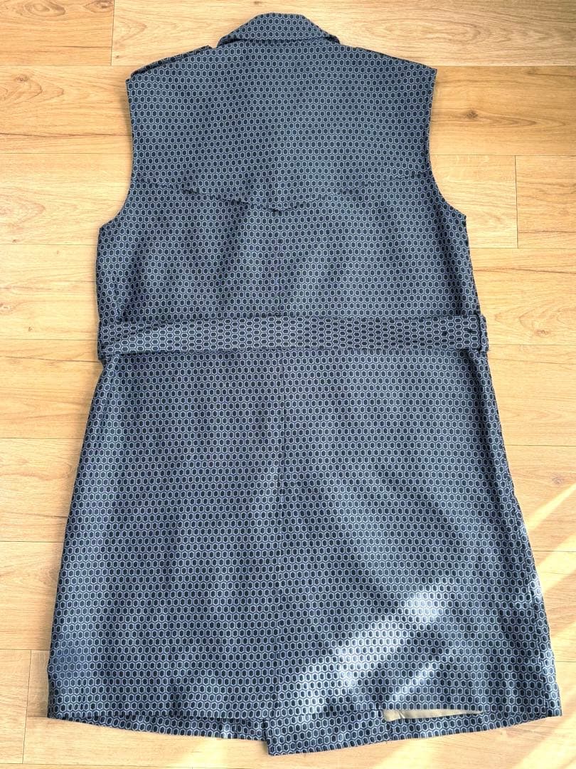 美品 MR.GENTLEMAN ノースリーブトレンチコート シルク混 Lサイズ