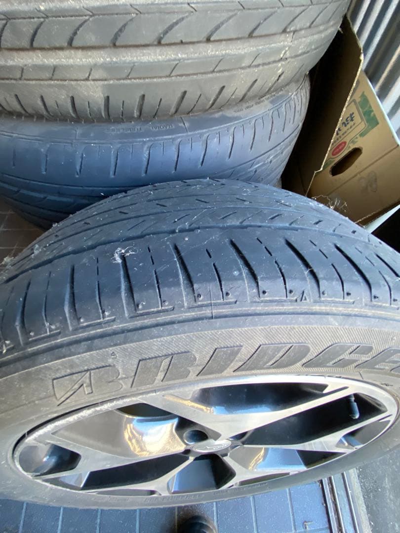 J*Q様 スバル　フォレスター　225/55R18 ホイール4本セット　タイヤ付