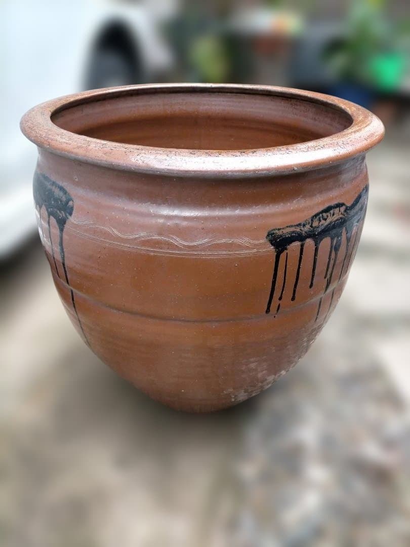テラコッタ 水鉢 大型 黒い滴デザイン