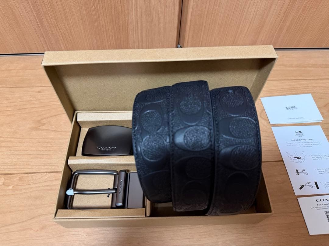 新品未使用 コーチ coach ベルト 黒レザー エンボス加工