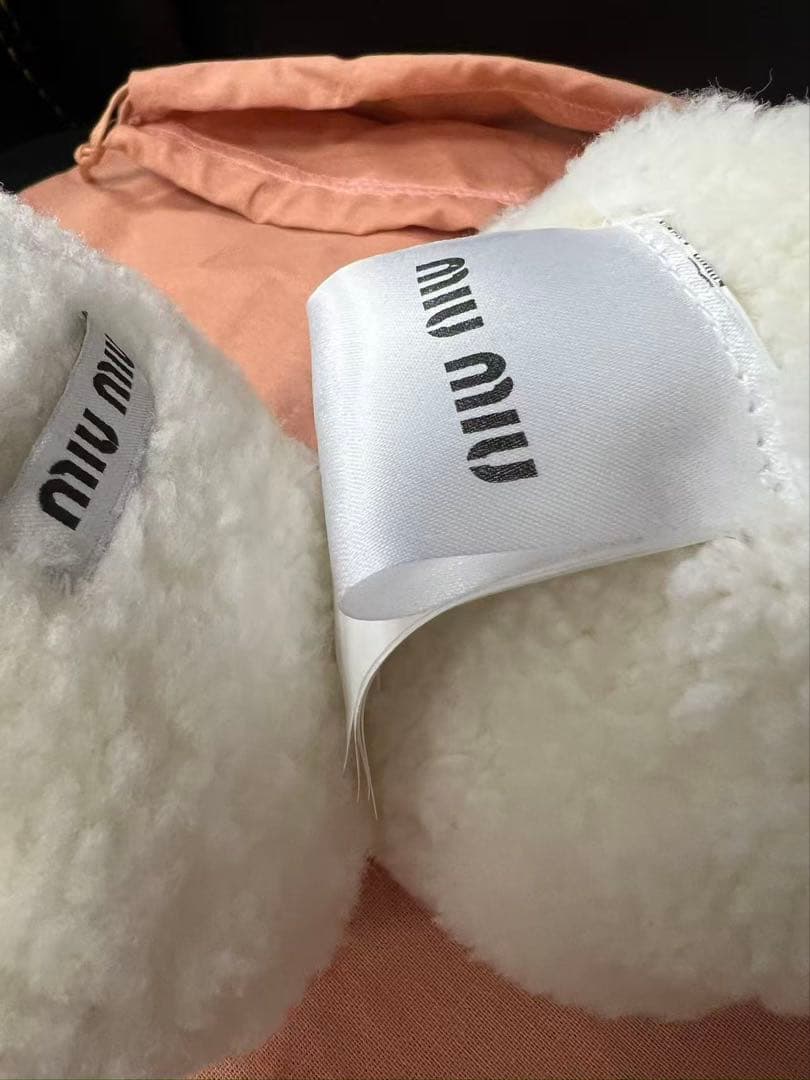 MIU MIU フェイクファー耳あて　新品未使用