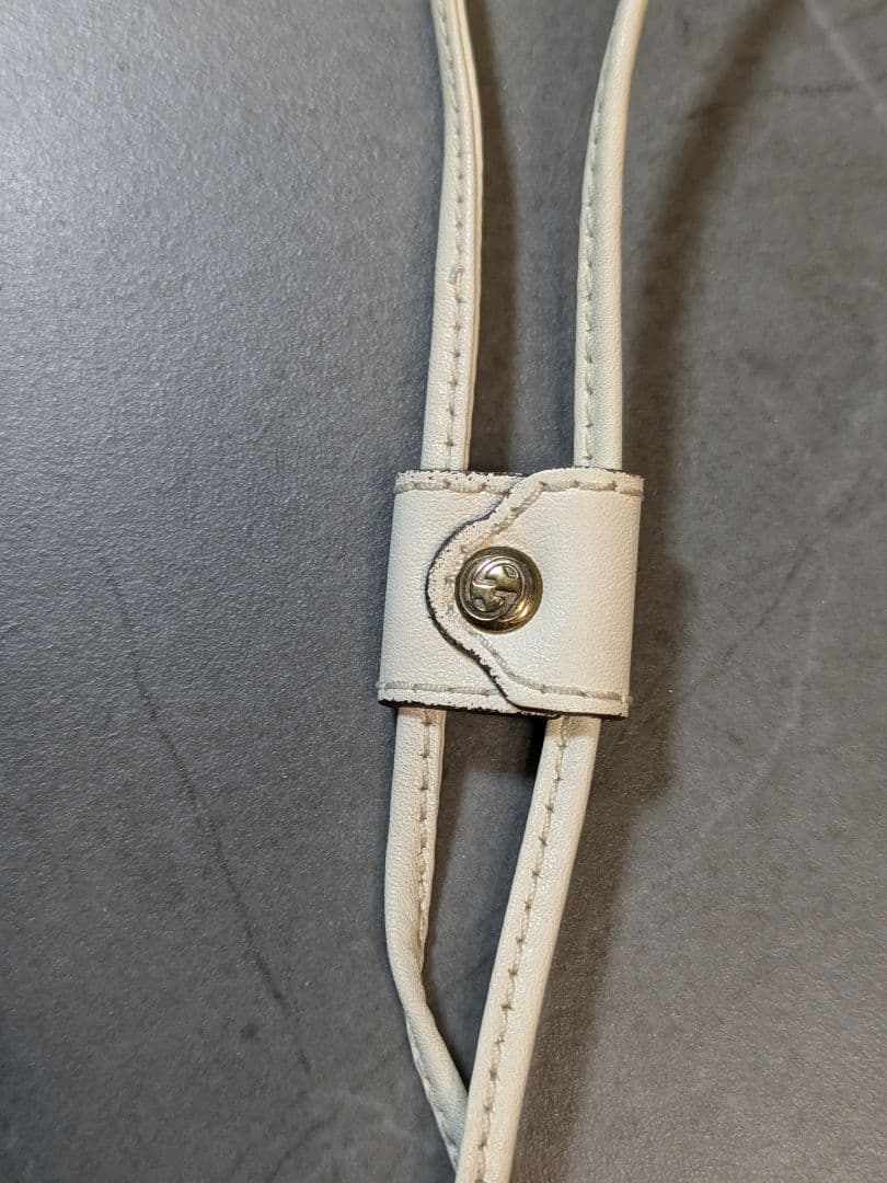 GUCCI☆ グッチ☆ホワイトファー耳あて