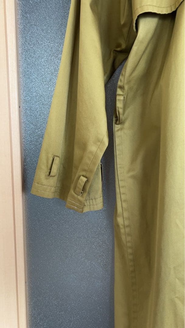 エ*グ様 イブサンローラン　ヴィンテージ　トレンチコート　金ボタン　腰ベルト付き