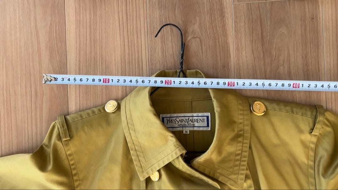 エ*グ様 イブサンローラン　ヴィンテージ　トレンチコート　金ボタン　腰ベルト付き