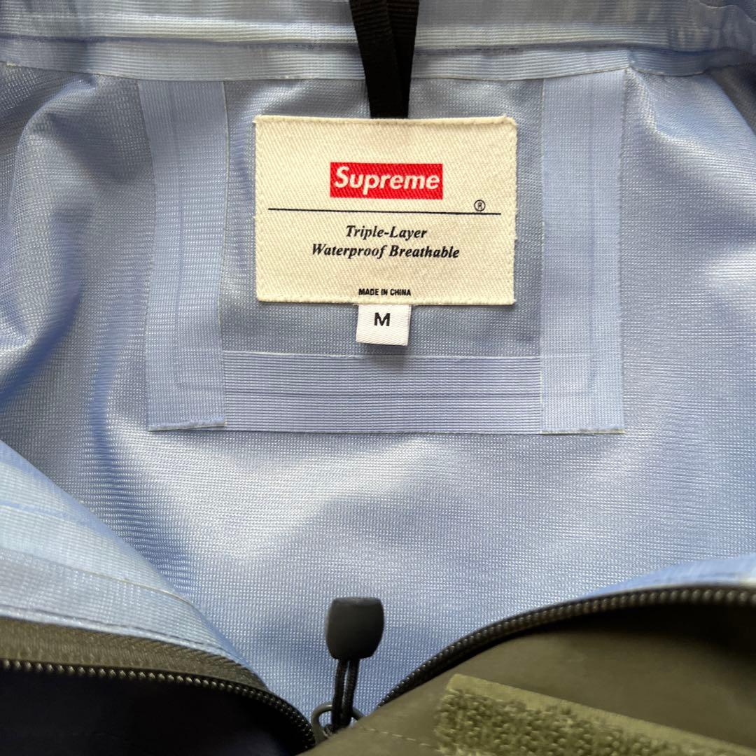 supreme プルオーバー パーカー Ｍサイズ