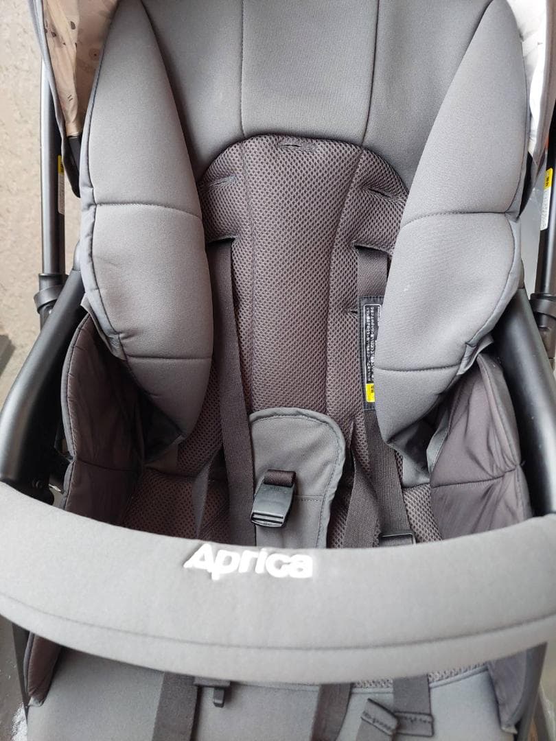 アップリカ カルーン エアー メッシュAB超軽量Aprica