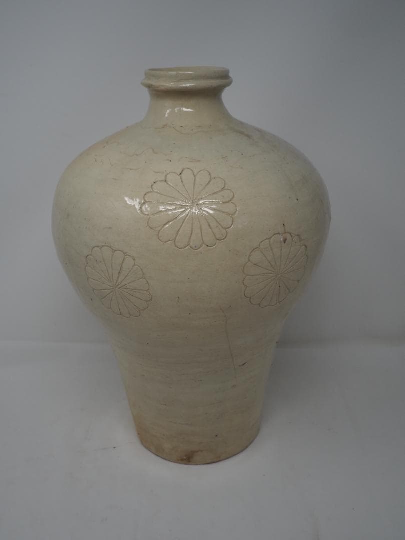 梅瓶　菊花文　中国　　-SO