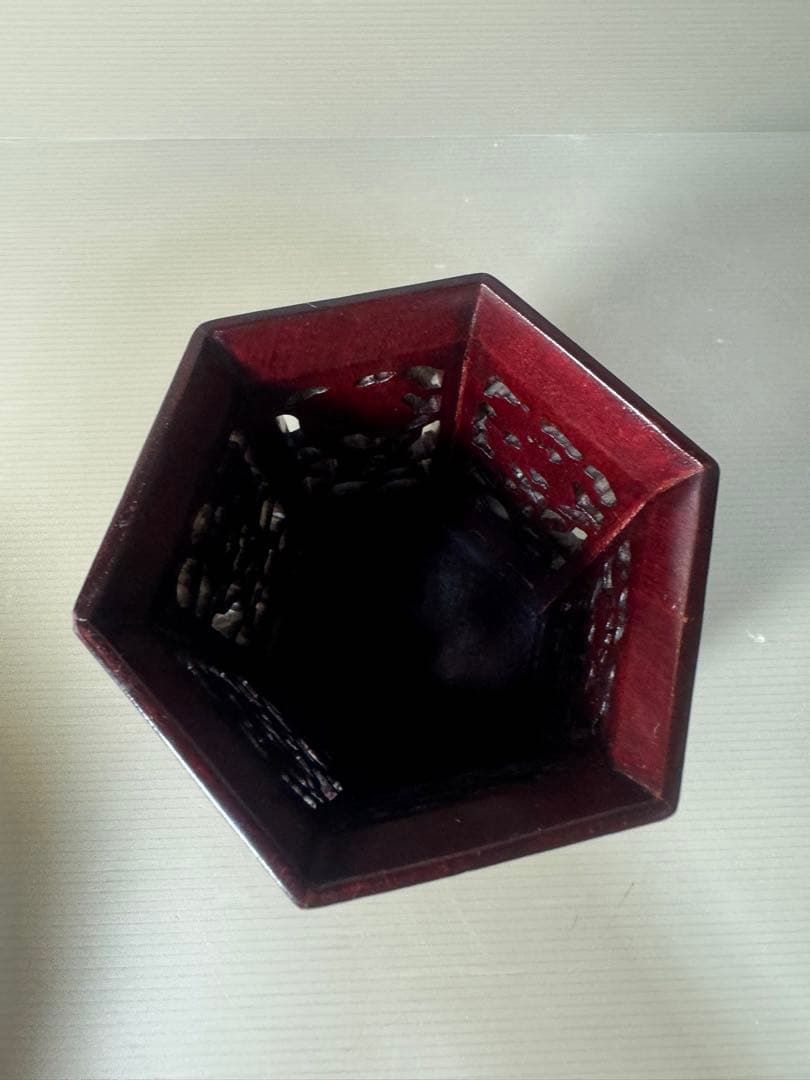 2377 筆立て 六角筆筒 縁起 六角透かし彫り　書道　置物