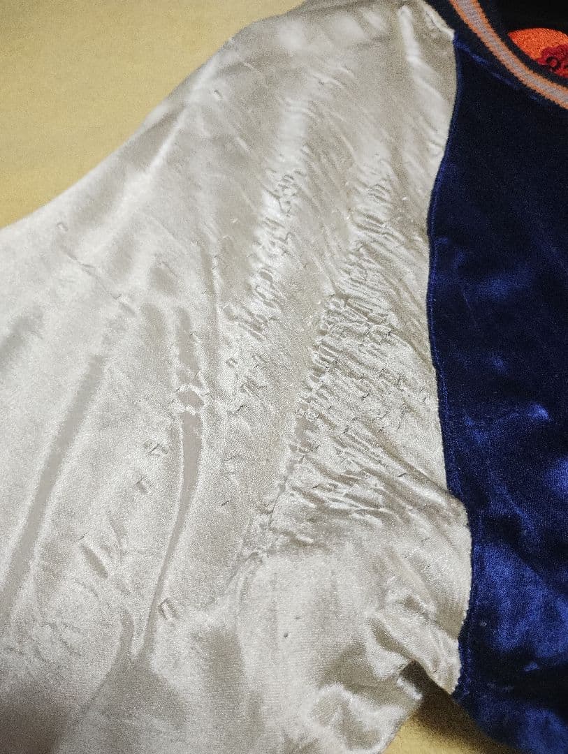 【値下げ】CROPPED HEADS スカジャン 黒 刺繍 別珍 花札