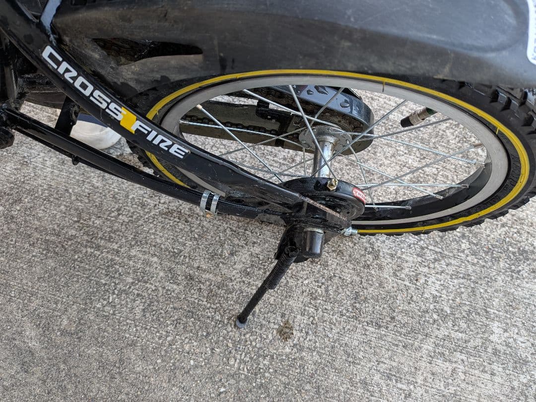 送料込み！ブリヂストン 16インチ クロスファイヤーキッズ