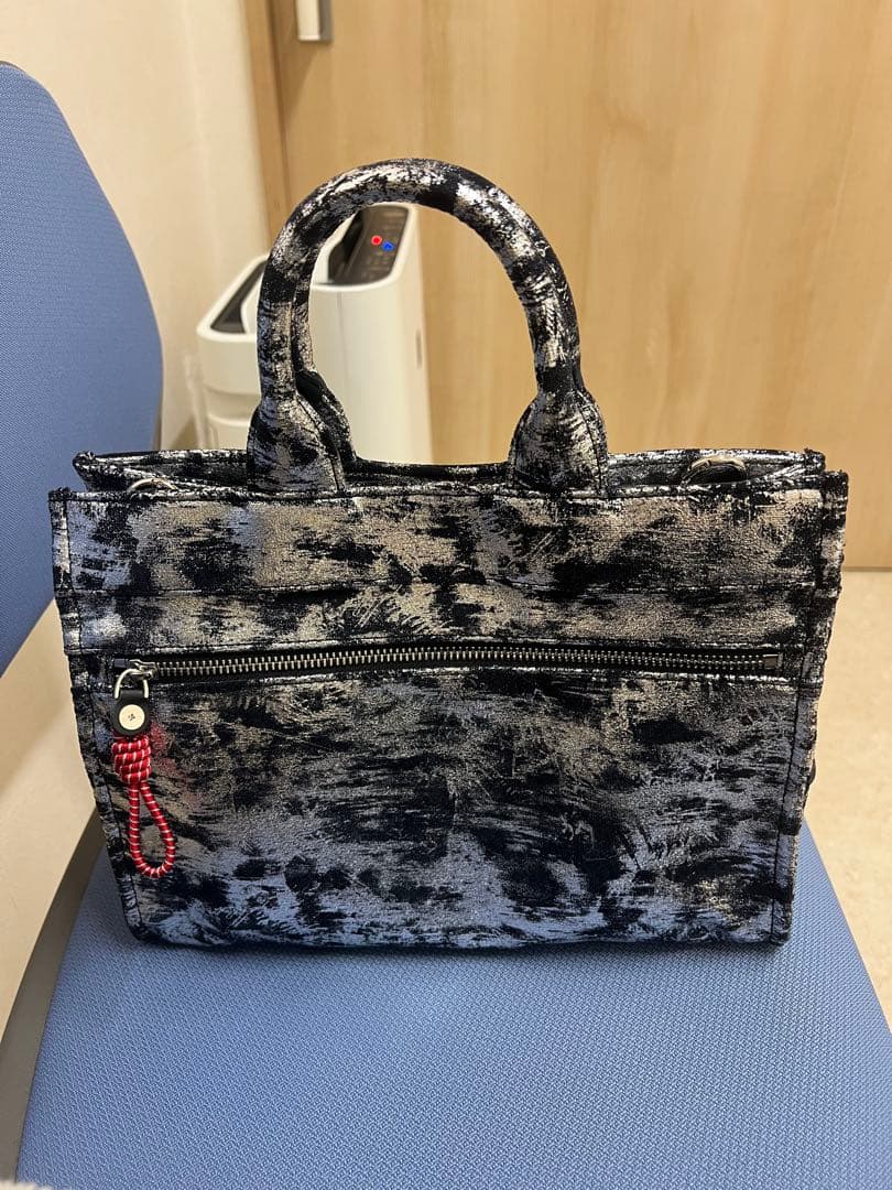 MANIUNO テクスチャー仕上げ トートバッグ