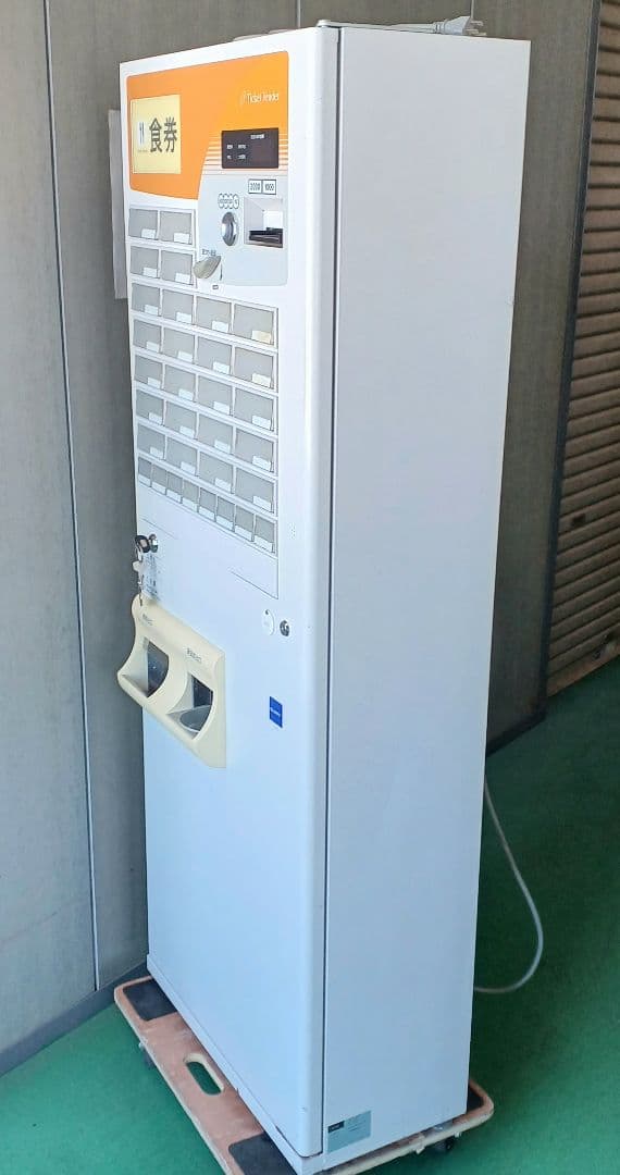 新500円・新紙幣対応済■グローリーVT-B10券売機　埼玉送料無料