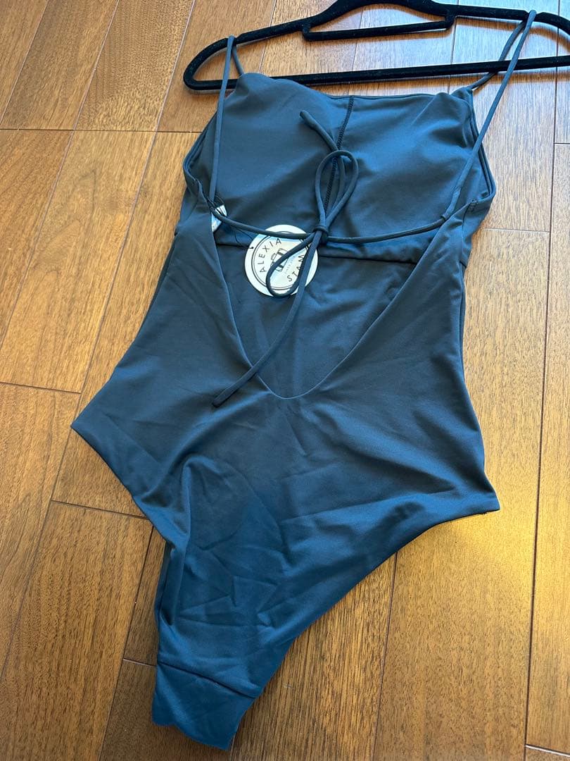 アリシアスタン ALEXIASTAM Everlee Black Martini