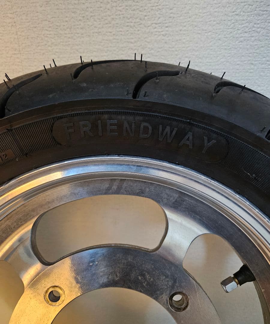ジャイロキャノピーフロントアルミホイール　FRIENDWAYタイヤセット