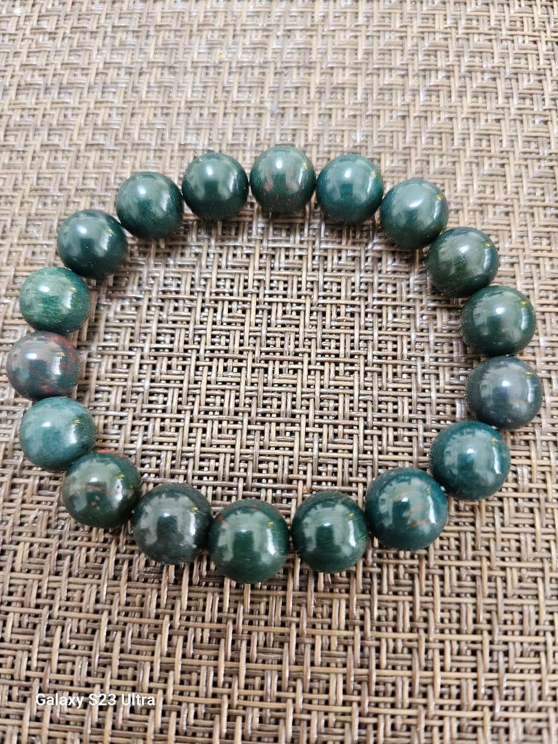 出雲瑪瑙　碧玉１０mm１８石ブレスレット
