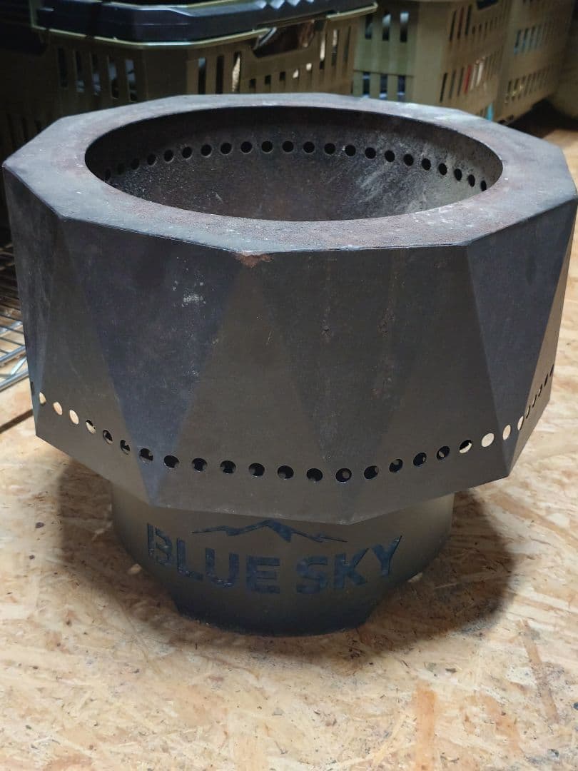 早いもの勝ち!! BLUE SKY 焚き火台 二次燃焼