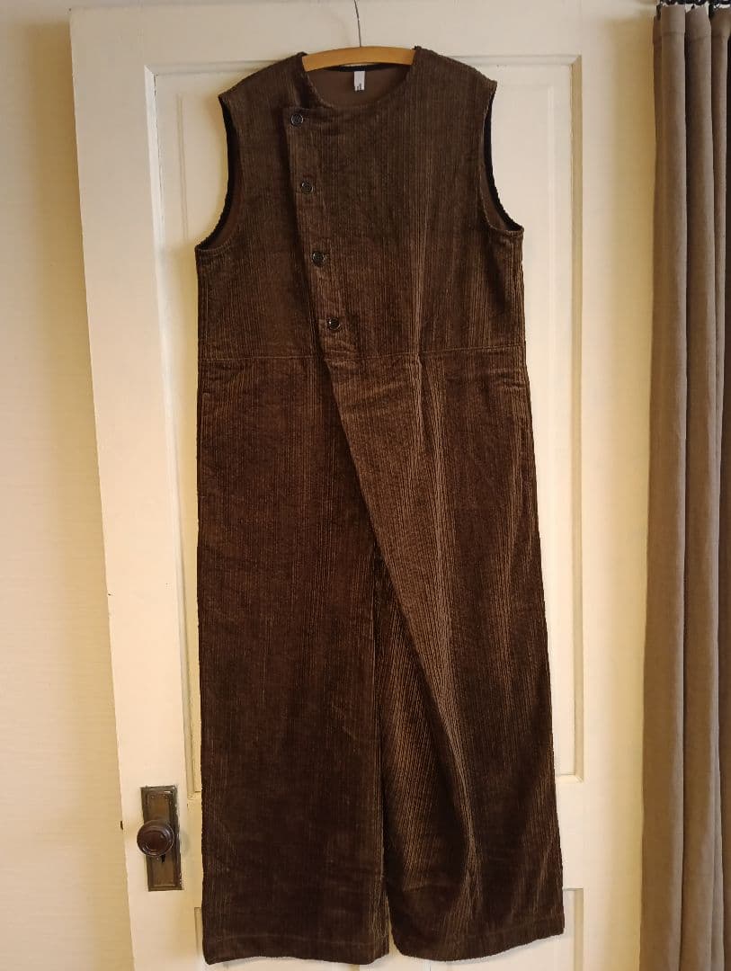 ☆新品☆【UNIVERSAL TISSU】コーディロイサロペット