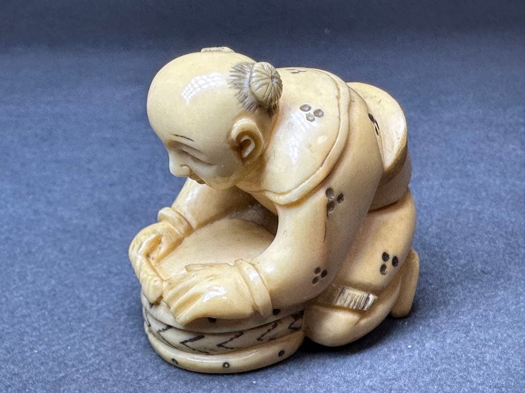極上　根付　唐子　和装小物　美術品　 置物　彫刻 細密細工　骨董　アンティーク