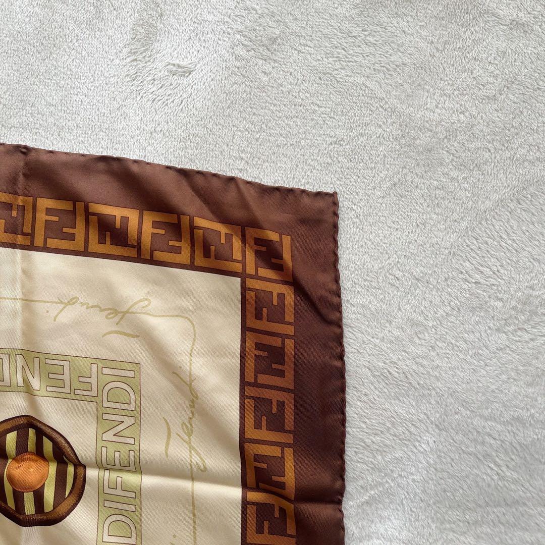 未使用タグ付　フェンディ　FENDI　スカーフ　ズッカ　大判　ブラウン
